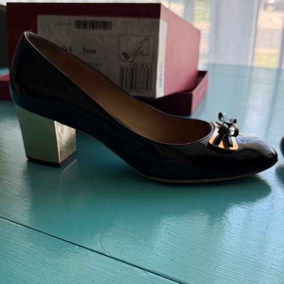 Salvatore Ferragamo Black Heels with Gold Accent - Picture 5 of 8